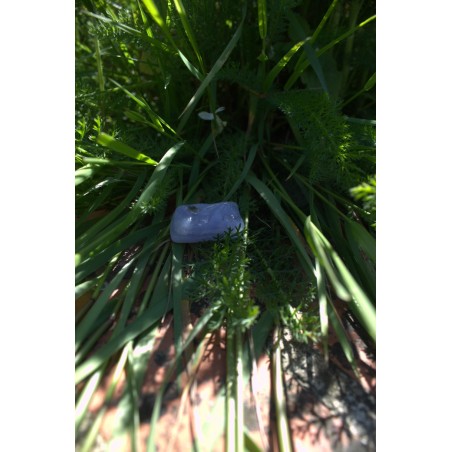 Calcédoine BLEUE pierre roulée