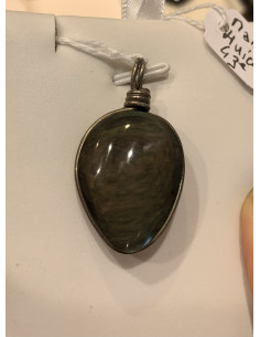 Pendentif obsidienne manta huichol