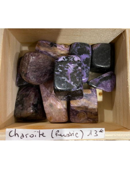 pierre roulée Charoite