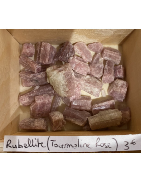 Tourmaline rose brute ou rubellite