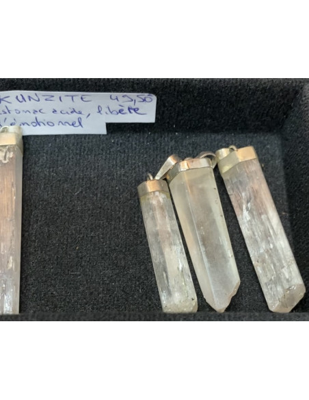 Pendentif Kunzite blanche