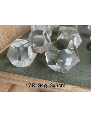 Solide platon cristal de roche dodécaèdre