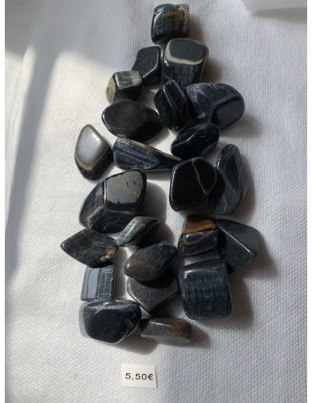 Pierre roulée oeil de faucon