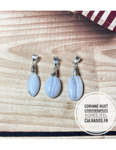 pendentif calcédoine bleu et argent