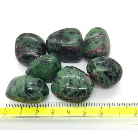 rubis zoisite pierre roulée